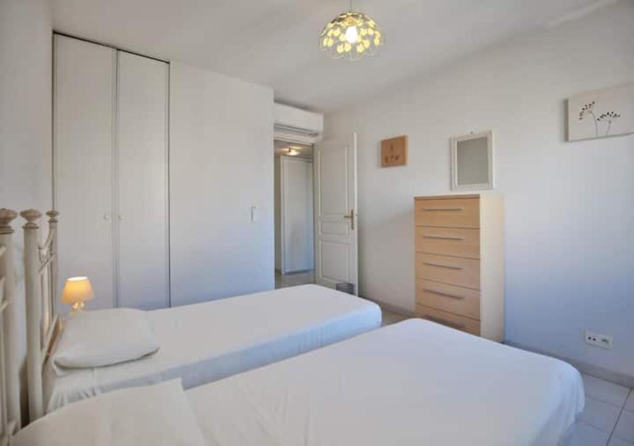 Charming Two-Bedroom Apartment With Balcony And Garage By The Marina 昂蒂布 外观 照片