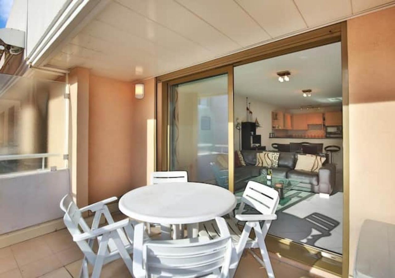 Charming Two-Bedroom Apartment With Balcony And Garage By The Marina 昂蒂布 外观 照片